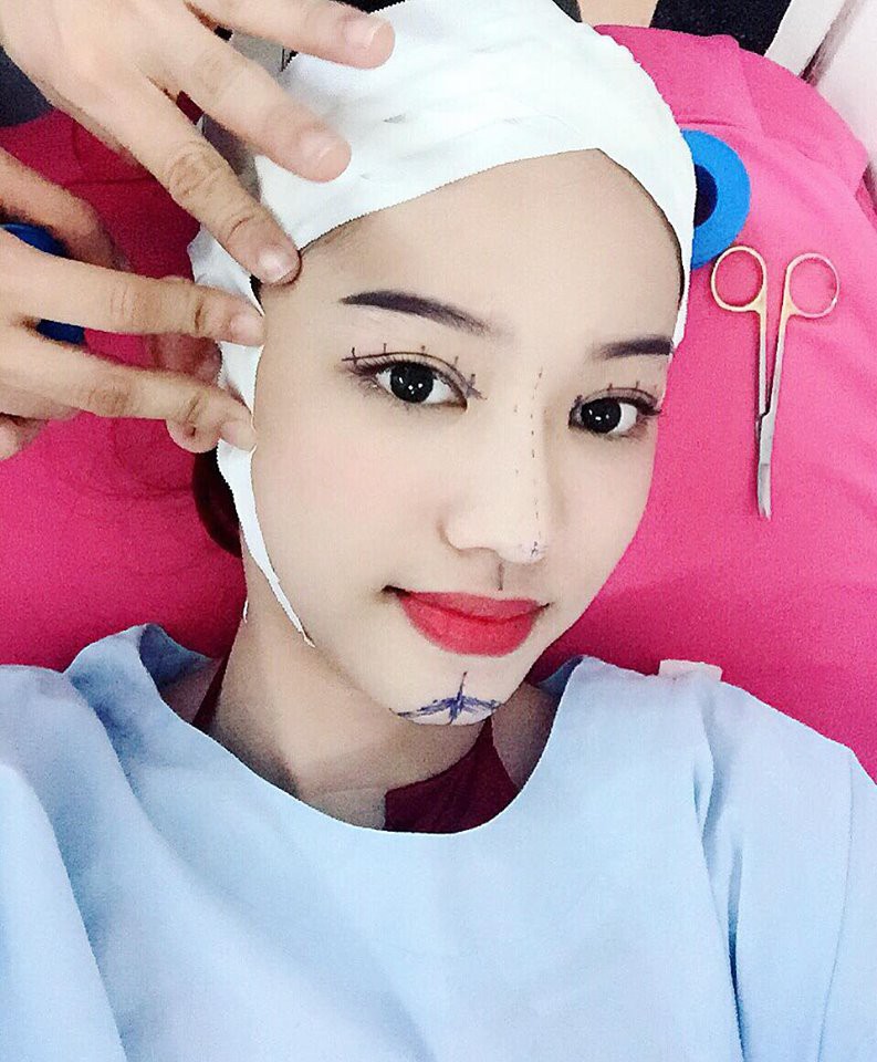 Thúy Vi khoe được khen ngũ quan hài hòa, anti-fan bật lại ngay: Mặt sửa hết rồi mà?