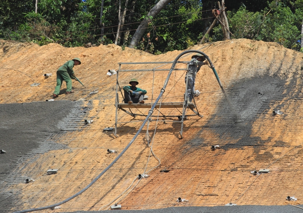 Cao tốc hơn 11.000 tỷ đồng xuyên vườn quốc gia Bạch Mã