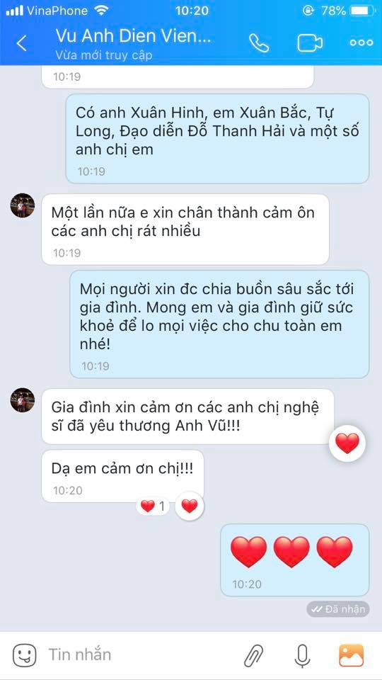 MC Thảo Vân thay mặt nhiều nghệ sĩ miền Bắc gửi tiền phúng viếng đến gia đình nghệ sĩ Anh Vũ