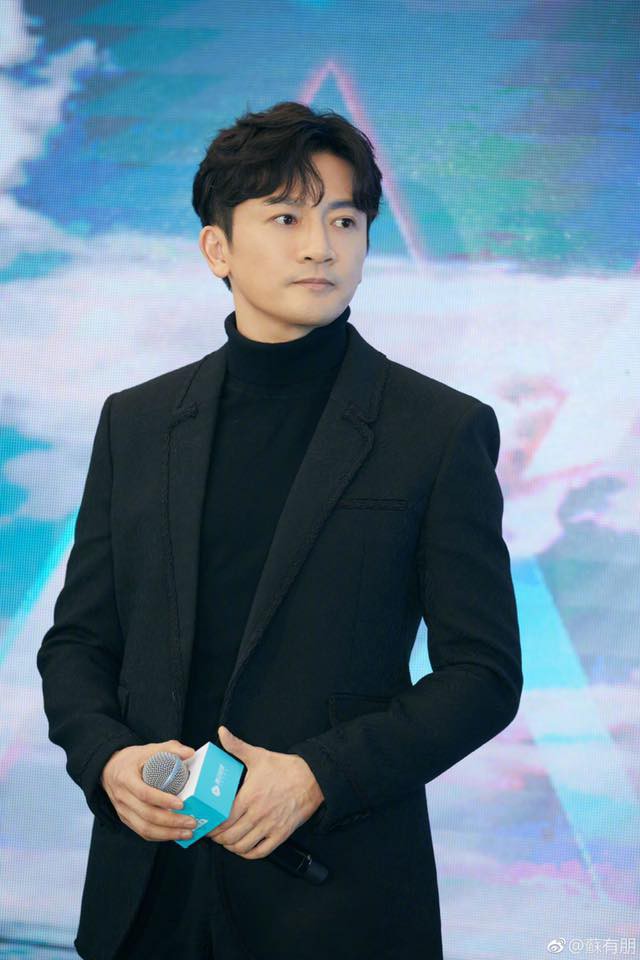 Cạo râu và đổi kiểu tóc, Tô Hữu Bằng U45 thay đổi 180 độ với hình ảnh trẻ trung, điển trai đến rụng tim