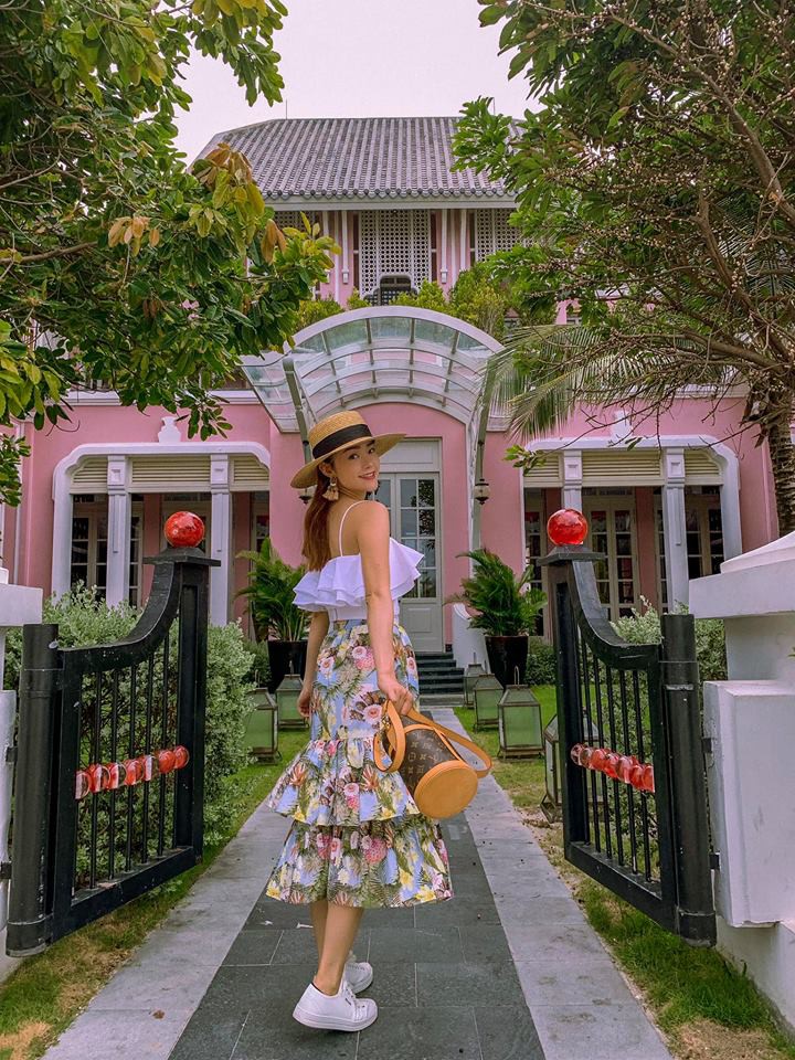 Châu Bùi đi ăn sương sương mà diện street style như dự yến tiệc, Khánh Linh cắt tóc ngắn trông giống... Đào Bá Lộc