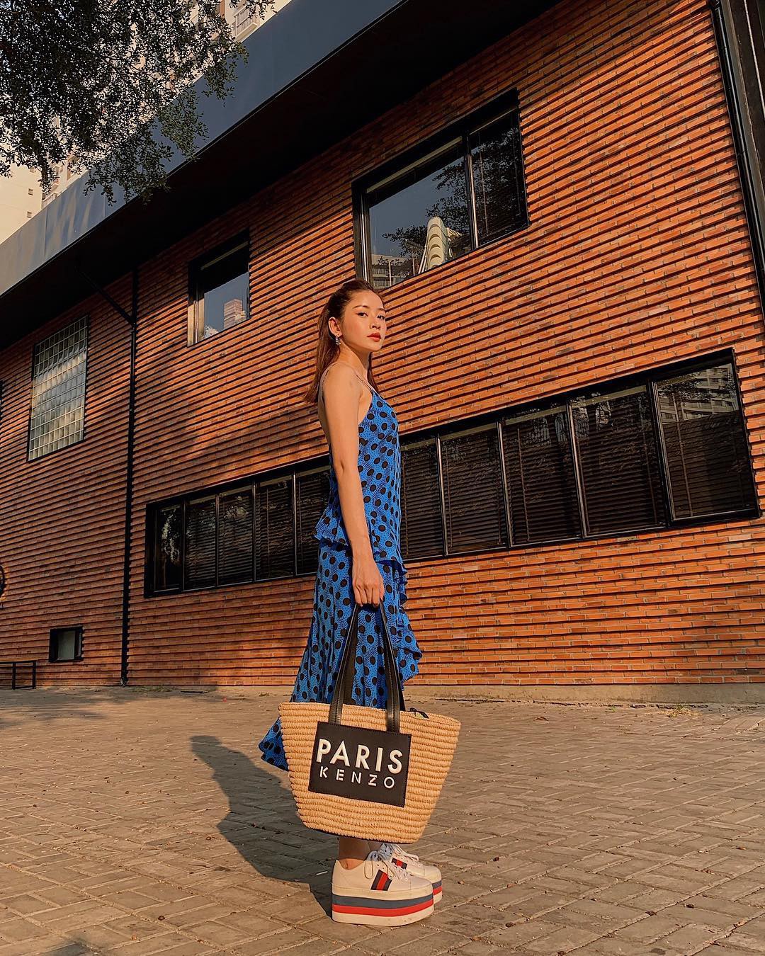 Châu Bùi đi ăn sương sương mà diện street style như dự yến tiệc, Khánh Linh cắt tóc ngắn trông giống... Đào Bá Lộc