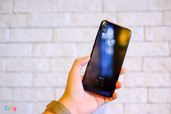 Loạt smartphone đáng chú ý bán tại Việt Nam tháng 4