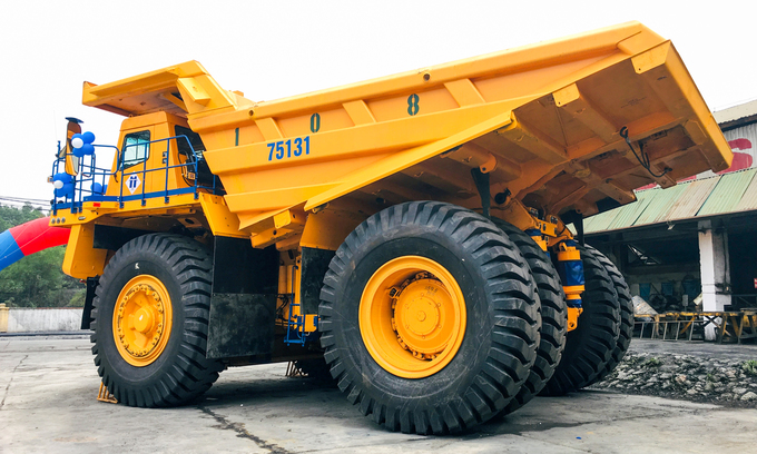Belaz 75131 - siêu xe tải lớn nhất Việt Nam