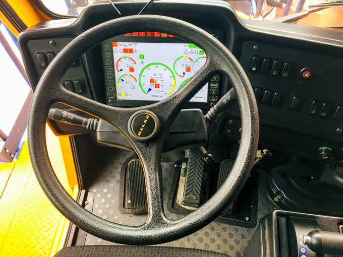 Belaz 75131 - siêu xe tải lớn nhất Việt Nam