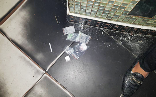 Cảnh sát đột kích quán bar ở Sài Gòn lúc rạng sáng