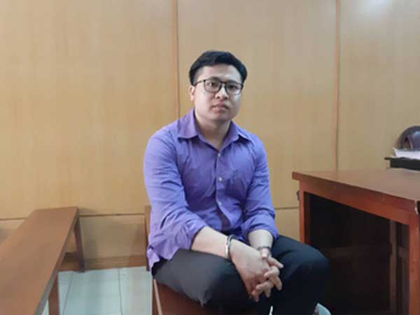 TP HCM: Tống tiền sếp bằng thông tin... mật!