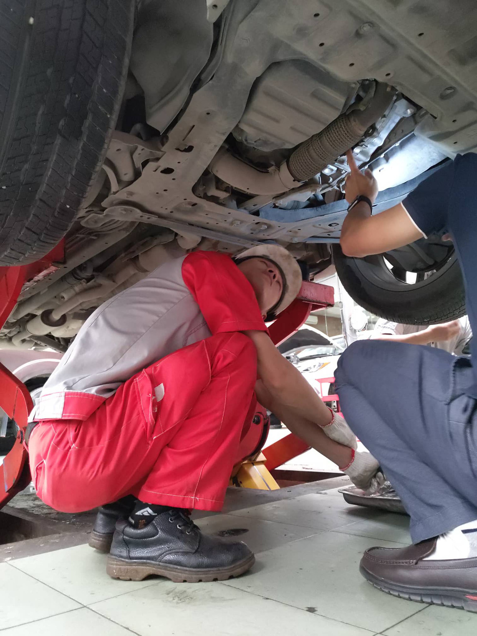 Nissan Việt Nam kết luận gì vụ xe X-Trail rò rỉ dầu nhớt?