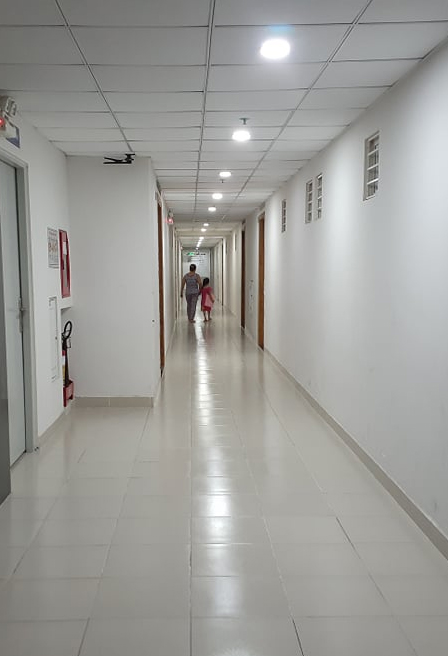 Sau vụ nguyên Viện phó VKS sàm sỡ bé gái, hàng loạt chung cư ở TP.HCM dán cảnh báo, nhắc nhau bảo vệ con