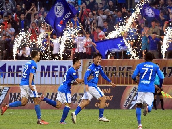 Mạc Hồng Quân tỏa sáng giúp Than Quảng Ninh thắng tối thiểu Quảng Nam