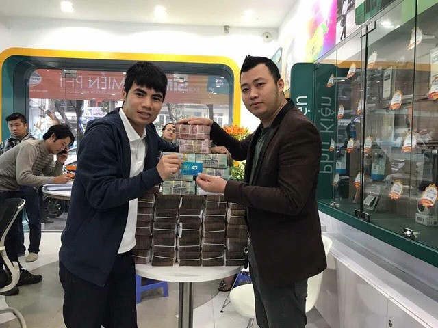 Siêu sim giá khủng tại Việt Nam: Giá bao nhiêu, ai sở hữu?