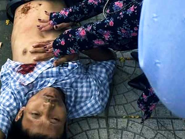 Vụ bị đâm trọng thương khi nhắc nhở đôi trai gái vượt đèn đỏ: Người nhắc nhở đã tử vong