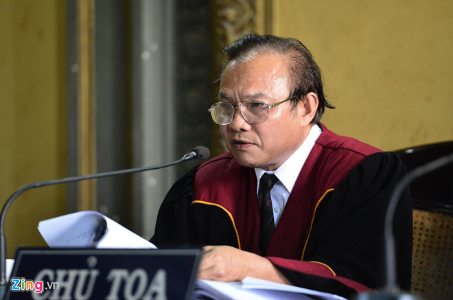 Tòa đính chính án phí vụ ly hôn vợ chồng vua cà phê Trung Nguyên