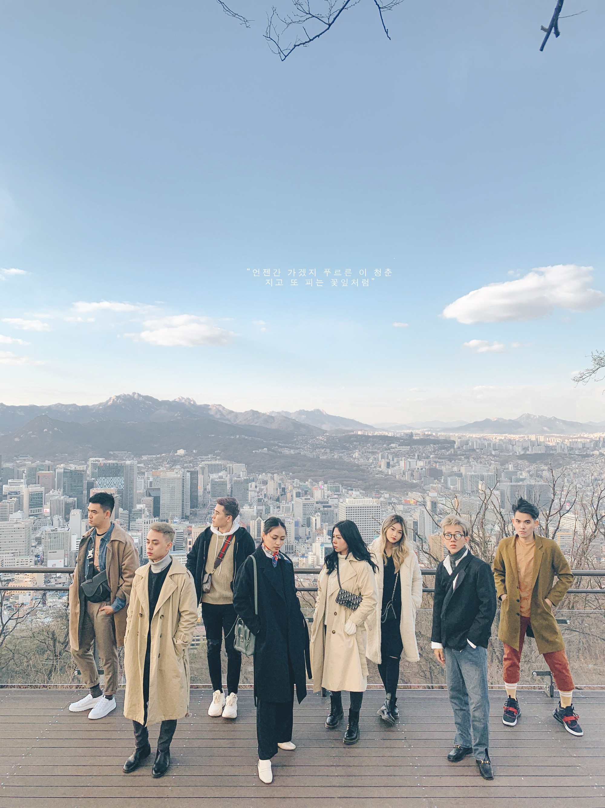 Thêm một bộ ảnh du lịch Hàn đẹp như bìa tạp chí của nhóm bạn thân người Việt: Đẹp xuất sắc vậy rồi ai chơi lại?