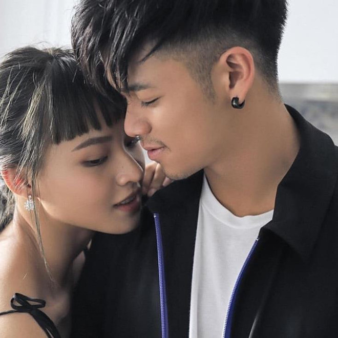 Hoa khôi ĐH Sài Gòn là gương mặt quen thuộc của làng look book