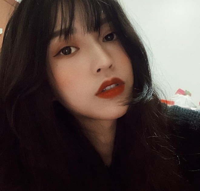 Nữ du học sinh Việt đang được truy lùng info nhiều nhất hôm nay: Nhan sắc như idol Hàn Quốc lại hao hao một Á hậu Việt Nam