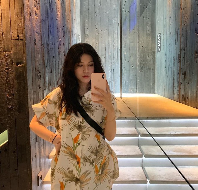 Nữ du học sinh Việt đang được truy lùng info nhiều nhất hôm nay: Nhan sắc như idol Hàn Quốc lại hao hao một Á hậu Việt Nam