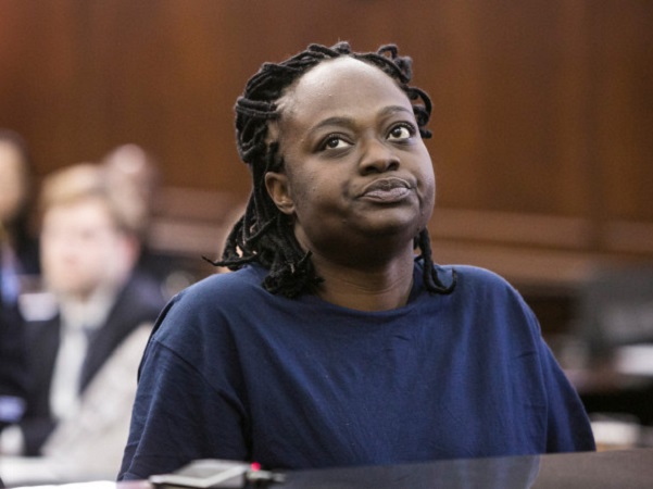 Người phụ nữ đẩy nạn nhân xuống đường ray, cho tàu điện ngầm cán qua 2 năm trước, nhận bản án 20 năm tù giam