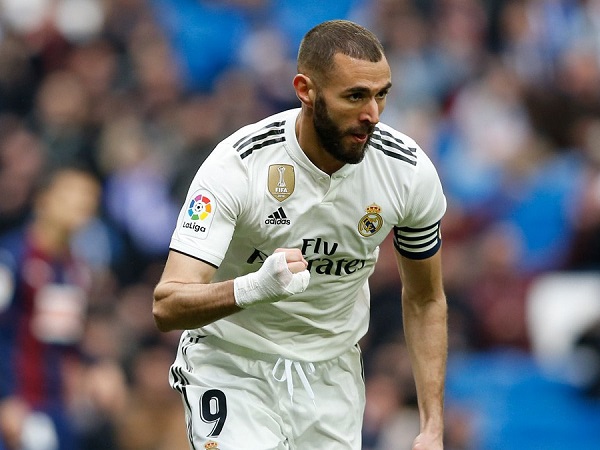 Real Madrid 2-1 Eibar: Benzema tỏa sáng với cú đúp giải cứu Real