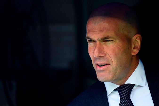 Real Madrid 2-1 Eibar: Benzema tỏa sáng với cú đúp giải cứu Real