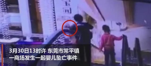 Vụ mẹ vô tình tuột tay làm rơi con từ thang cuốn tử vong tại chỗ: Các chuyên gia cảnh tỉnh phụ huynh không nên làm những điều này