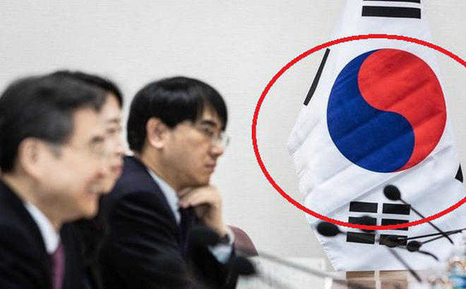 Hàn Quốc gặp tai nạn vì quốc kỳ, dư luận bùng phát làn sóng chỉ trích dữ dội