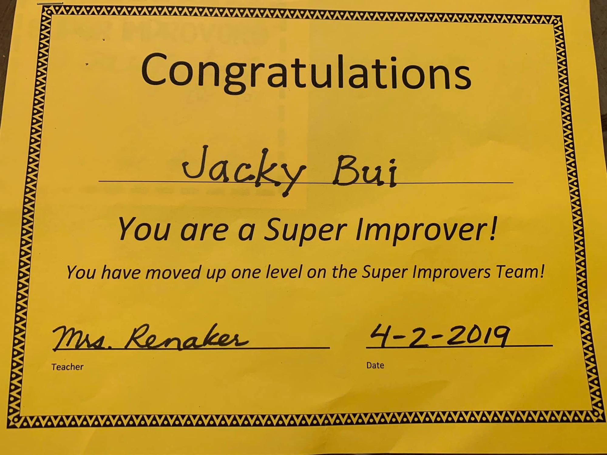 Thanh Thảo khổ tâm vì bất đồng quan điểm nuôi con với mẹ: Mỗi khi con từ ngoại trở về, con như 1 đứa trẻ khác vậy