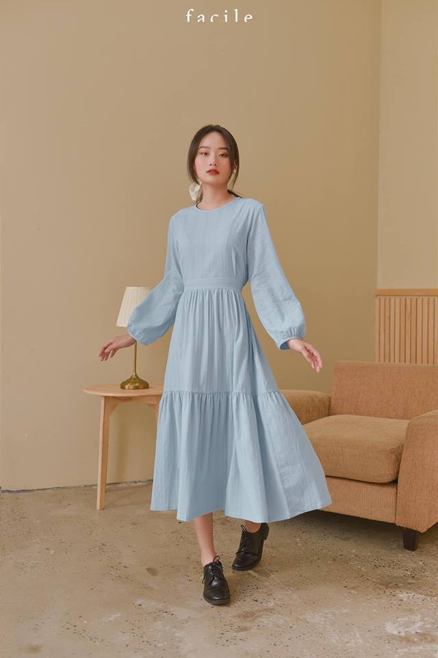 Tháng 4 về gió hát mùa hè, các nàng chờ gì mà chưa xinh tươi với 20 mẫu váy liền từ các thương hiệu Việt Tháng 4 về gió hát mùa hè, các nàng chờ gì mà chưa xinh tươi với 20 mẫu váy liền từ các thương hiệu Việt