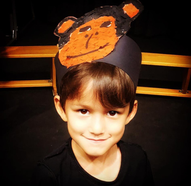 Thân thế bất ngờ của cậu bé lai xinh đẹp trong đám cưới của chồng cũ Hồng Nhung