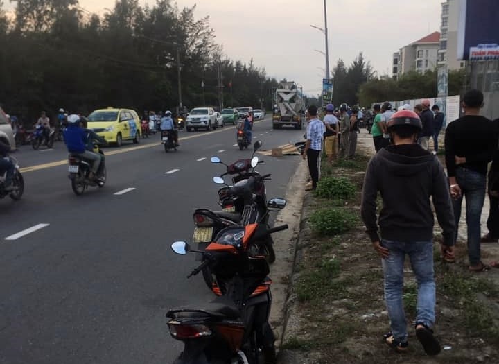 Nữ công nhân bị xe bồn kéo lê gần 20 mét, tử vong thương tâm trên đường đi làm về gần đến nhà