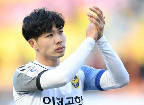 Phải chăng Công Phượng đã bị cường điệu hóa?