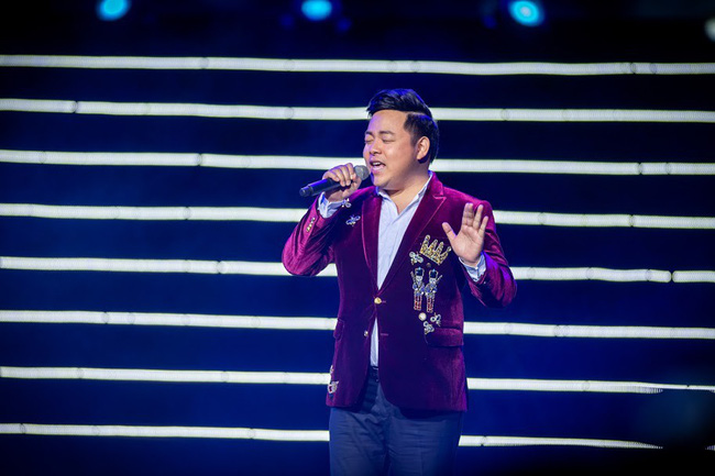 MC Nguyễn Cao Kỳ Duyên khiến khán giả choáng vì hồn nhiên gọi danh ca U80 Chế Linh là... em