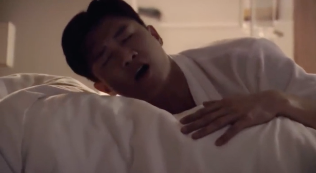 Về nhà đi con: Phim chưa lên sóng đã lộ cảnh người yêu Hân Hoa hậu Gạo nếp gạo tẻ bị gái già... cưỡng hiếp