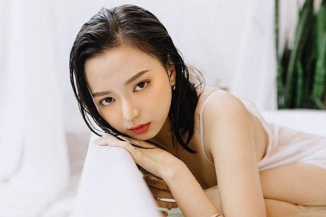 Hot girl Hải Phòng hút follow nhờ phong cách nổi loạn