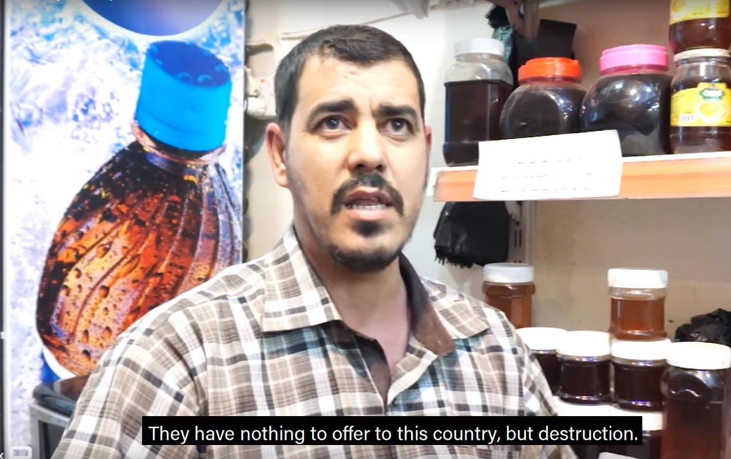 Khủng bố IS thiêu sống trẻ em vì dùng điện thoại