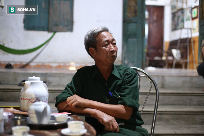 Phía sau clip người cha say rượu đốt quần áo, sách vở của con: Vợ chồng phẫn uất vì một lời đồn