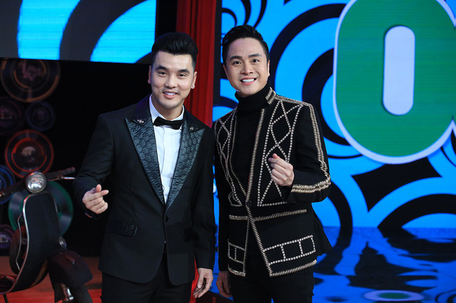 Hồng Vân nói điều gây xúc động này khi thấy Hoàng Lan mắt mờ, nói chuyện không lưu loát vì bệnh ung thư