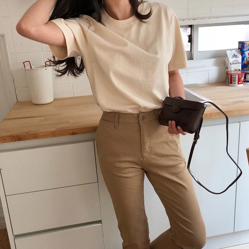 Trong tích tắc, bạn sẽ có ngay set đồ sang xịn mịn nếu diện màu be theo 3 công thức sau