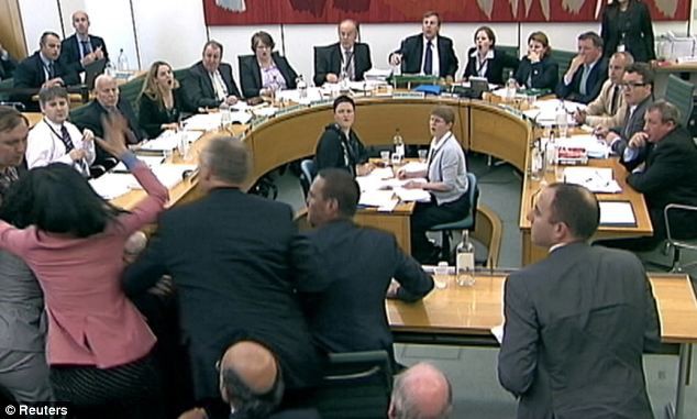 Nữ tỷ phú giàu nhất Trung Quốc: Nổi tiếng, giàu có nhờ giật chồng, tình sử ly kỳ như phim ảnh