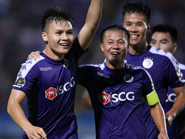 Sau ‘sự cố’ AFC Cup, Quang Hải cảm ơn các đồng đội đã chơi hết khả năng trong trận đại thắng SLNA