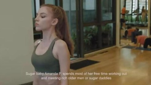 Hàng nghìn sinh viên đổi chác tình tiền với bố nuôi, mẹ nuôi