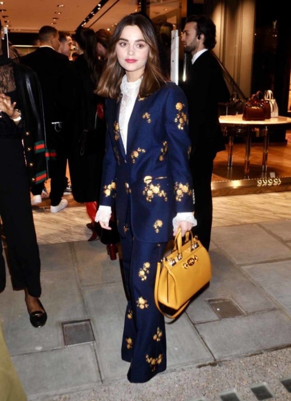 Diễn viên Game of Thrones mặc đẹp với đầm ảo giác