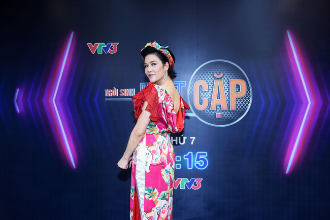 Thu Phương lần đầu lên tiếng khi bị chê nhạt, ngồi quá nhiều show