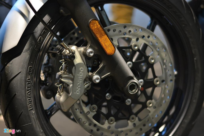 Chi tiết môtô hoài cổ Triumph Speed Twin 2019 giá gần 600 triệu