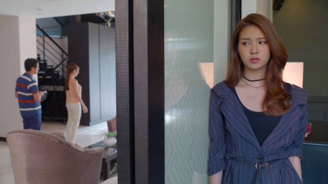 Định bất ngờ về ăn cơm cùng mẹ chồng cho vui, nào ngờ vừa mở cửa ra bà đã tự phơi bày câu chuyện sét đánh