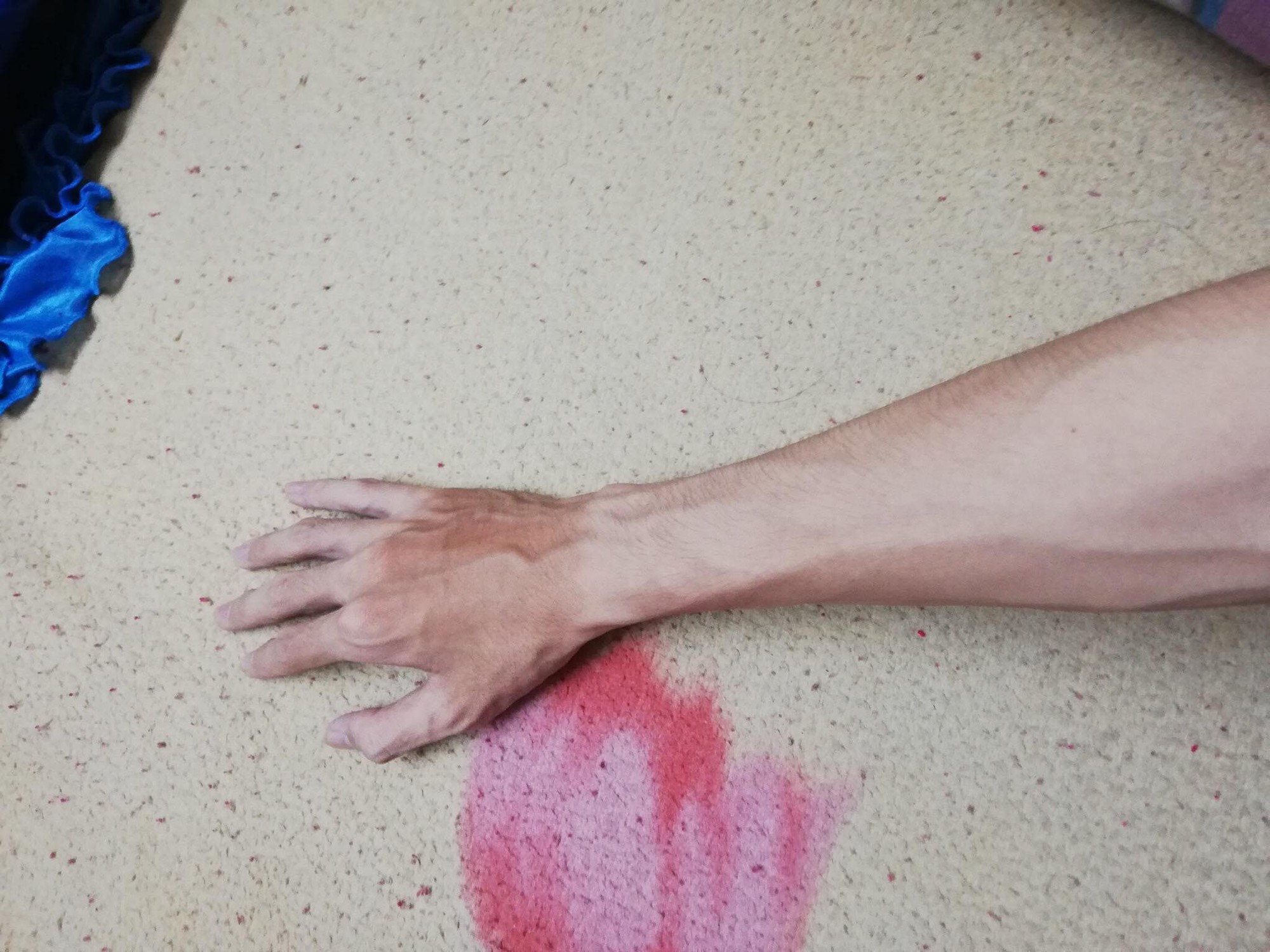 Sài Gòn thất thủ với nắng nóng: Cộng đồng mạng than khóc vì hở ra ngoài chỗ nào là đen ngay chỗ đó