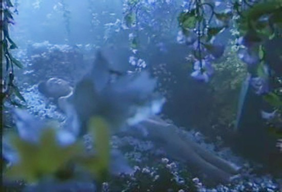 Cảnh nóng gây sốc trong phim Kim Dung: Nữ chính bị cưỡng hiếp, cảnh ân ái tập thể đã bị thẳng tay cắt bỏ!