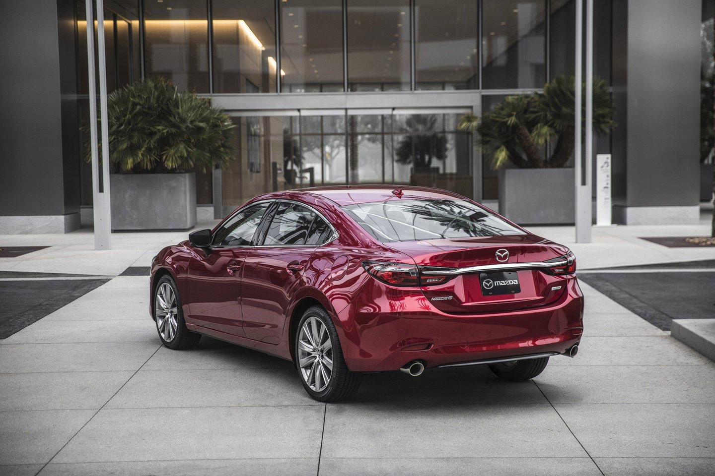 Mazda6 2019 chính thức vén màn, thêm công nghệ, tăng giá bán
