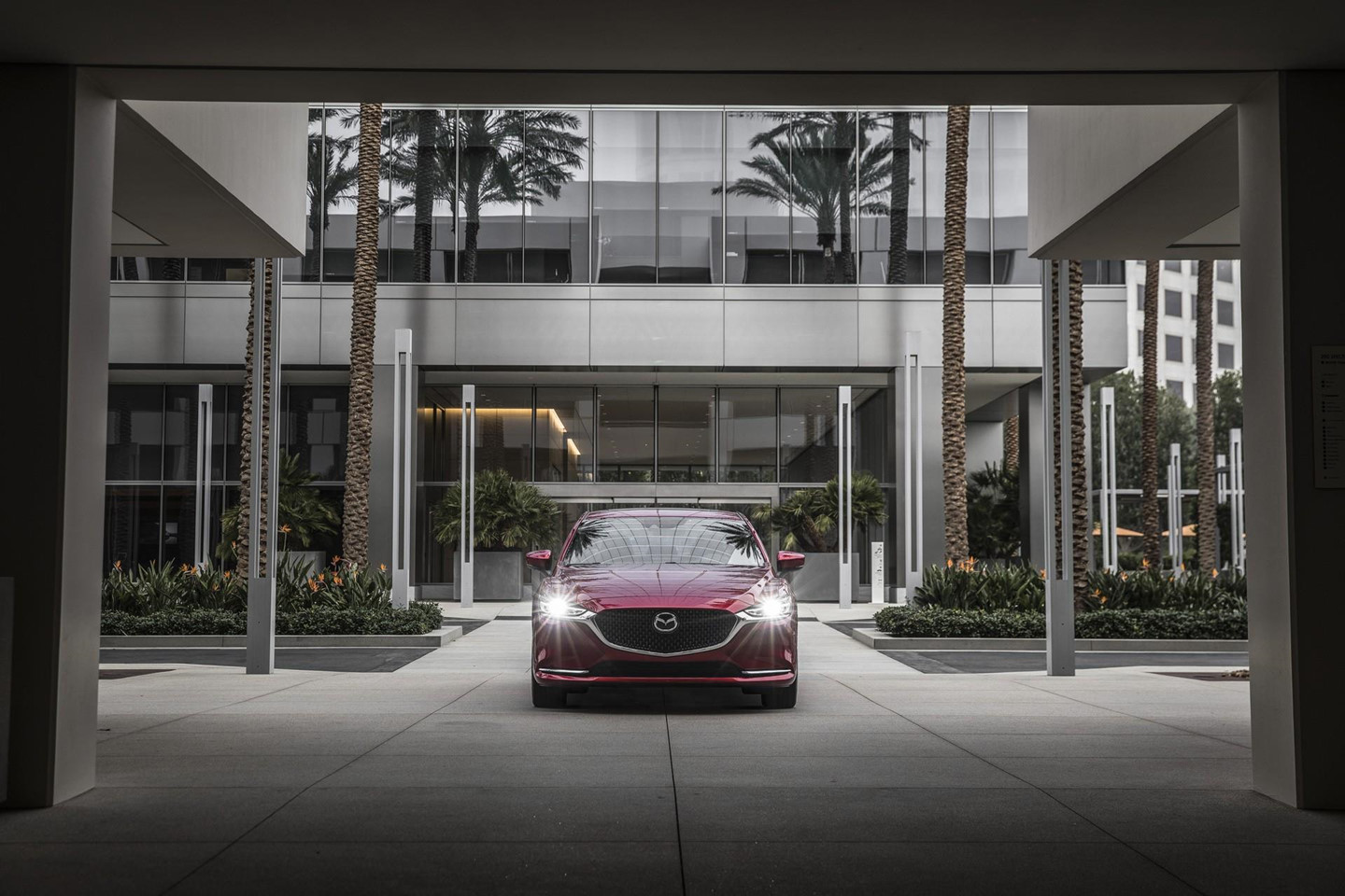 Mazda6 2019 chính thức vén màn, thêm công nghệ, tăng giá bán
