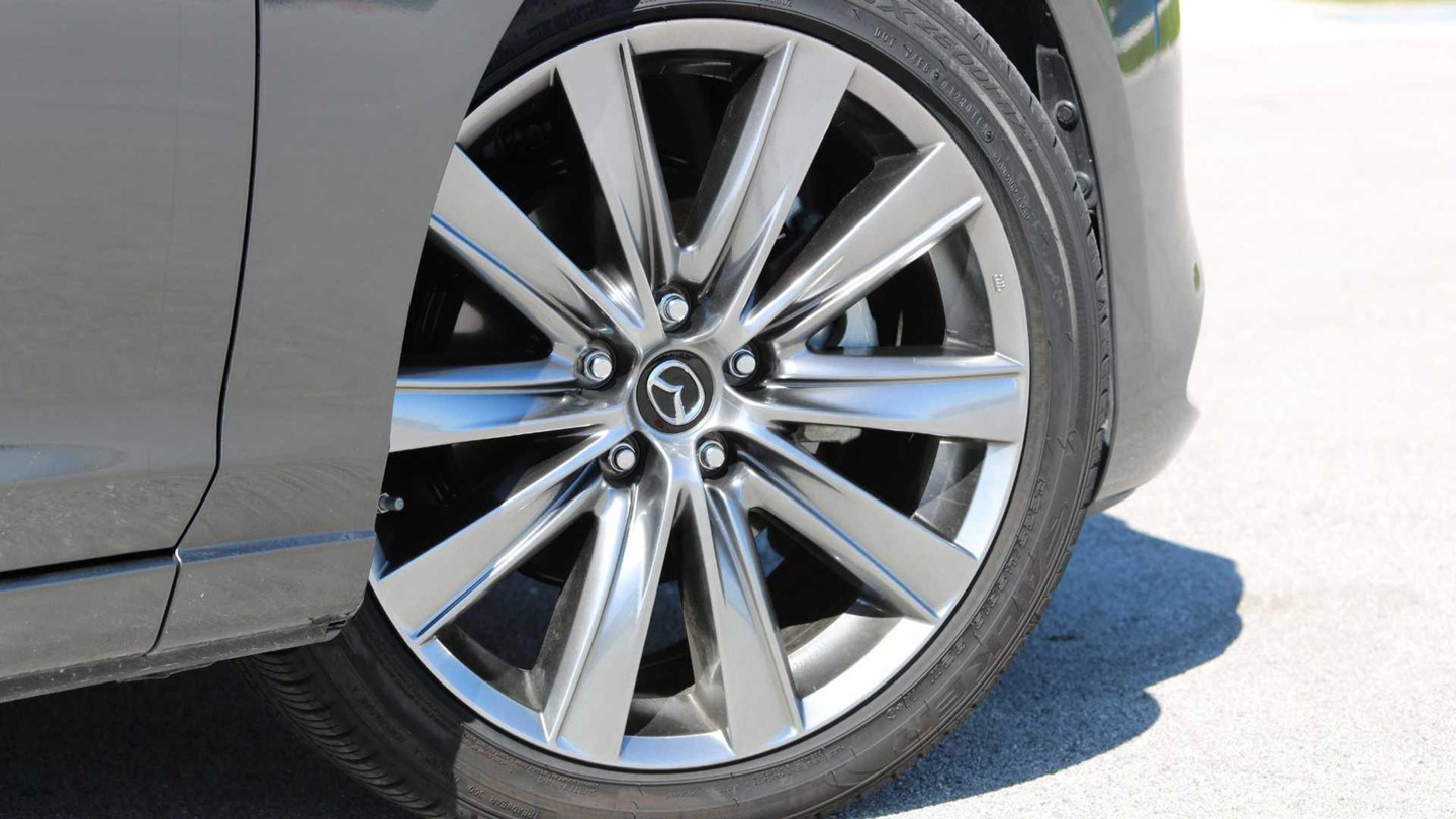 Mazda6 2019 chính thức vén màn, thêm công nghệ, tăng giá bán